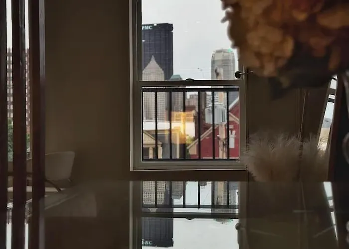 Apartment 2 Beds • Free Parking • View • Urban Escape