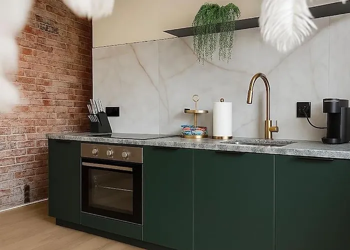 2 Beds • Free Parking • View • Urban Escape Apartment Pittsburgh